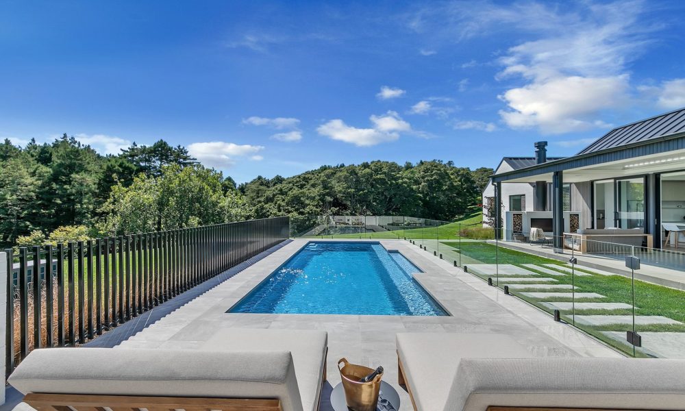 Your Ultimate Guide to Choosing Pool Fencing in Northland and Auckland - Header Image